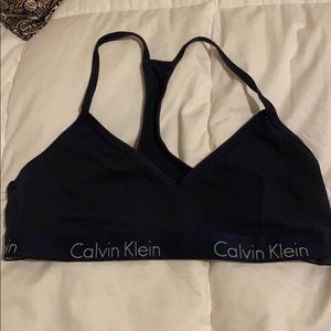 Calvin clean small sports bra